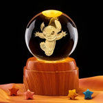 Krystallkule og nattbordslampe med solsystemtema 