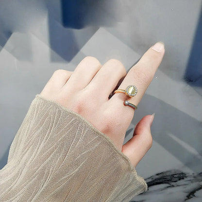 Stjärnring – snurrbar damring med mån- & stjärndetaljer