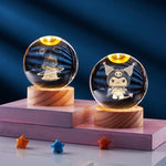 Krystallkule og nattbordslampe med solsystemtema 