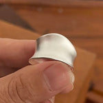 Ringset Astrid (set med bred måndesign i silverfärg – minimalistiskt)