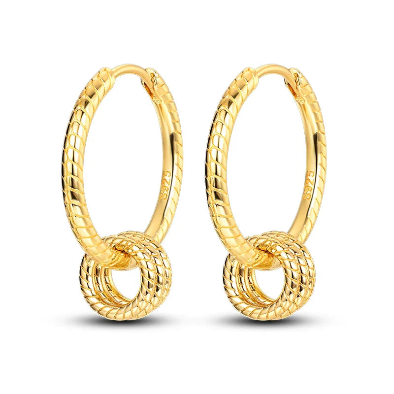 Eleganta örhängen – hoops med stjärnor, månar & pärlor