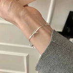 Armband Elise (enkelt armband med rosett & geometrisk design)