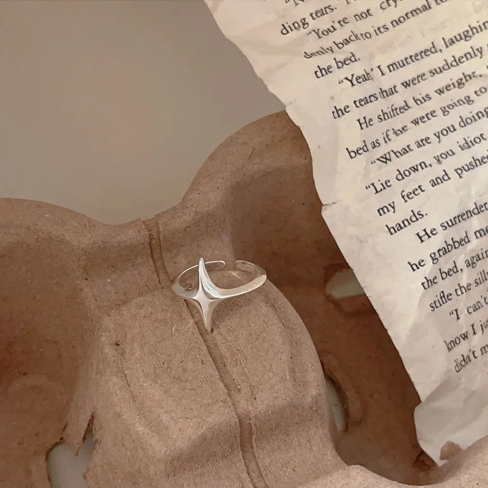 Ring Stella (justerbar ring med stjärndesign – vintage stil)