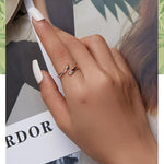 Kärleksring – öppen handdesign