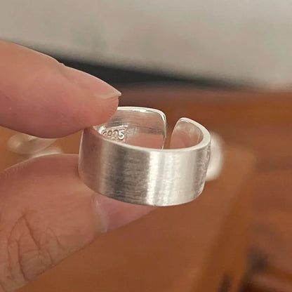 Ringset Astrid (set med bred måndesign i silverfärg – minimalistiskt)