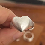 Ringset Astrid (set med bred måndesign i silverfärg – minimalistiskt)