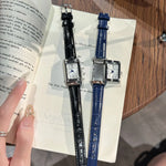 Klocka Emilia (klassisk damklocka med läderband och vattenskydd 30 m)