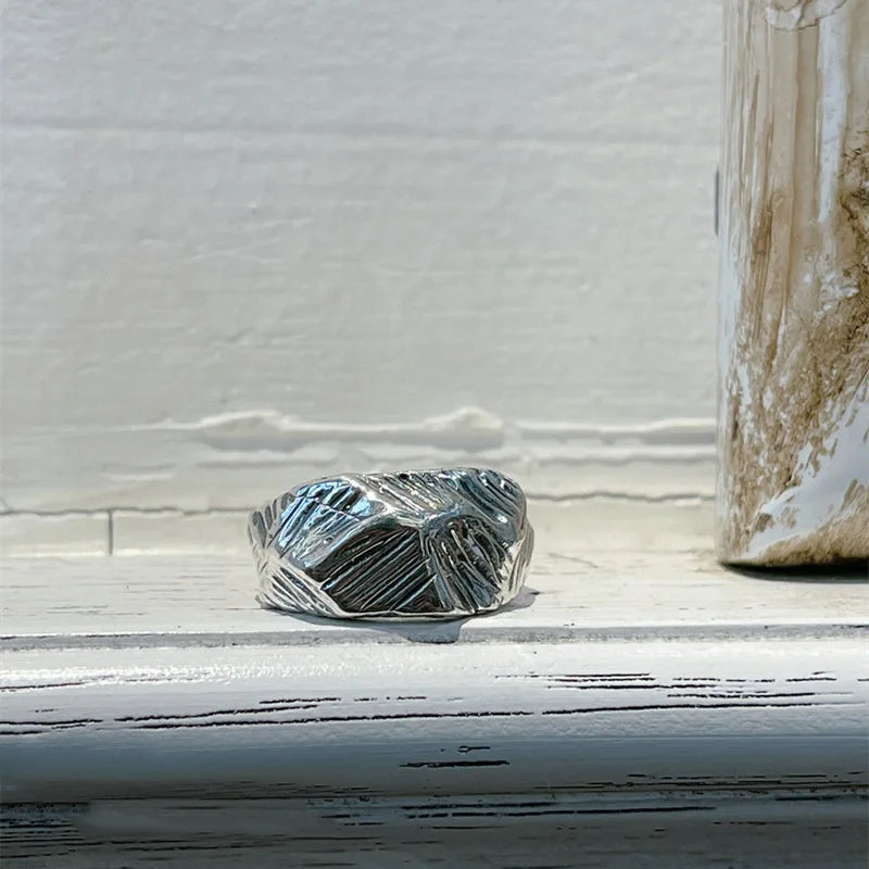 Ring Sanna (handgjord ring med oregelbundna vattendroppar & korsdesign)