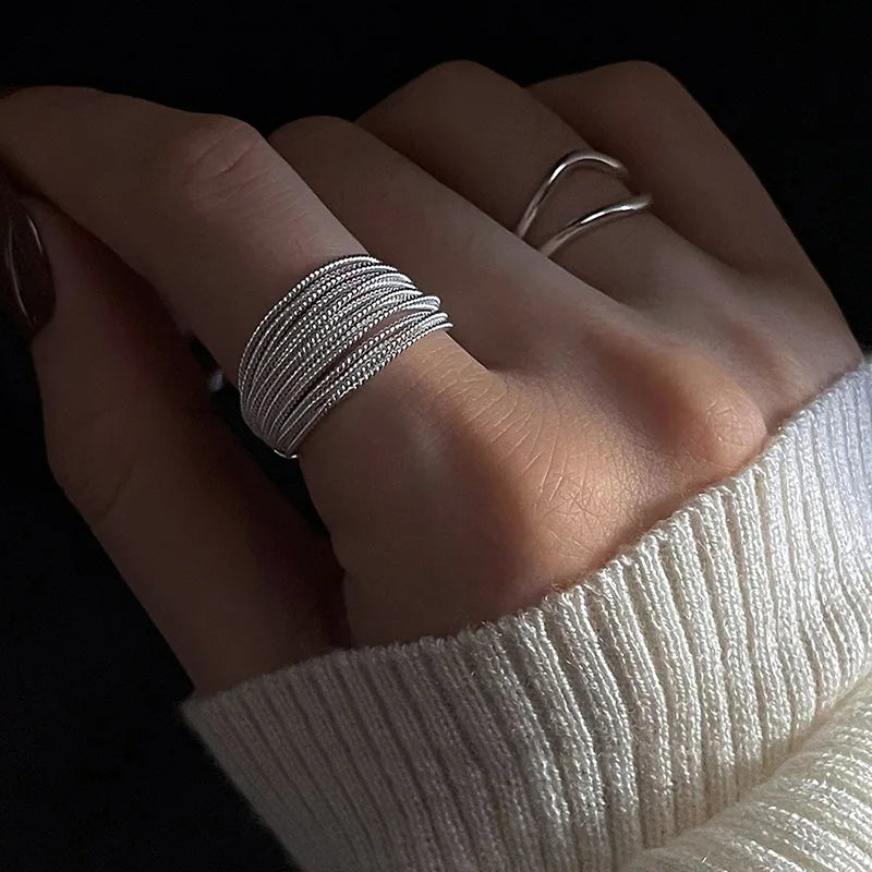 Ring Sanna (handgjord ring med oregelbundna vattendroppar & korsdesign)