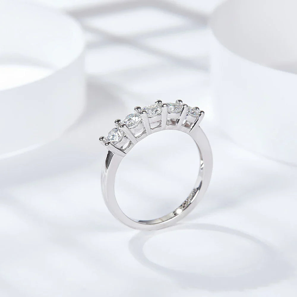 Evighetsring med sten – 4 mm