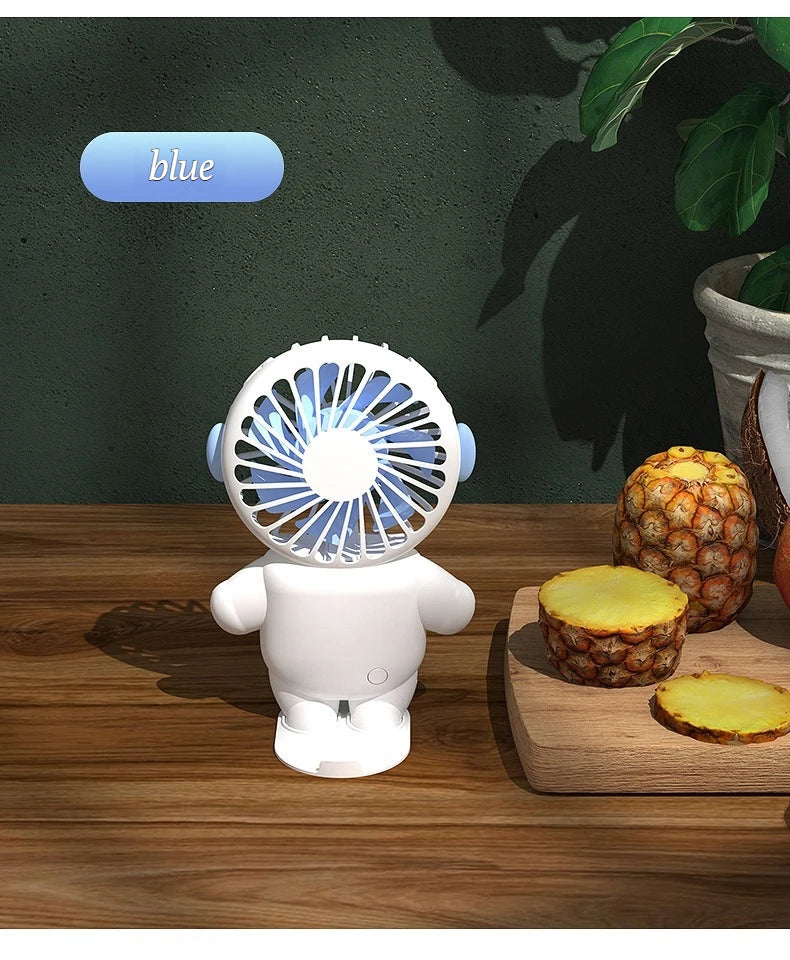 Astronaut USB-tuuletin – Tehokas ja hiljainen minituuletin