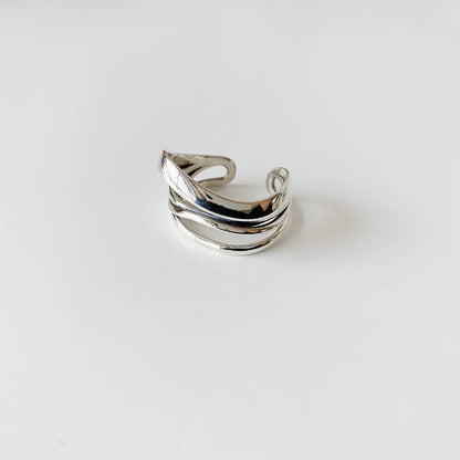 Ring Sanna (handgjord ring med oregelbundna vattendroppar & korsdesign)