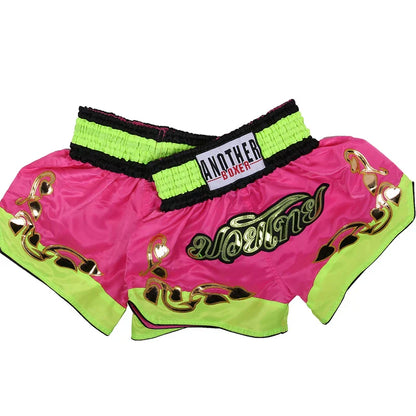 Muay Thai shorts – broderade kickboxningsshorts för vuxna & barn