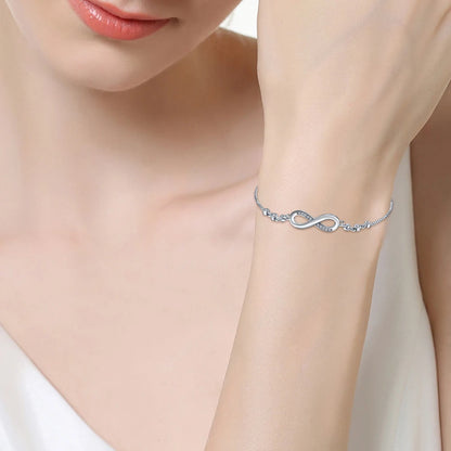 Armband Selina (lyckoarmband i silverfärg med zirkonsten)