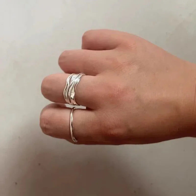 Ring Alma (justerbar ring i geometrisk flerlagersdesign)
