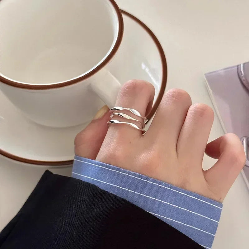 Ring Alma (justerbar ring i geometrisk flerlagersdesign)