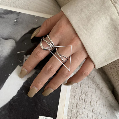 Ring Sanna (handgjord ring med oregelbundna vattendroppar & korsdesign)