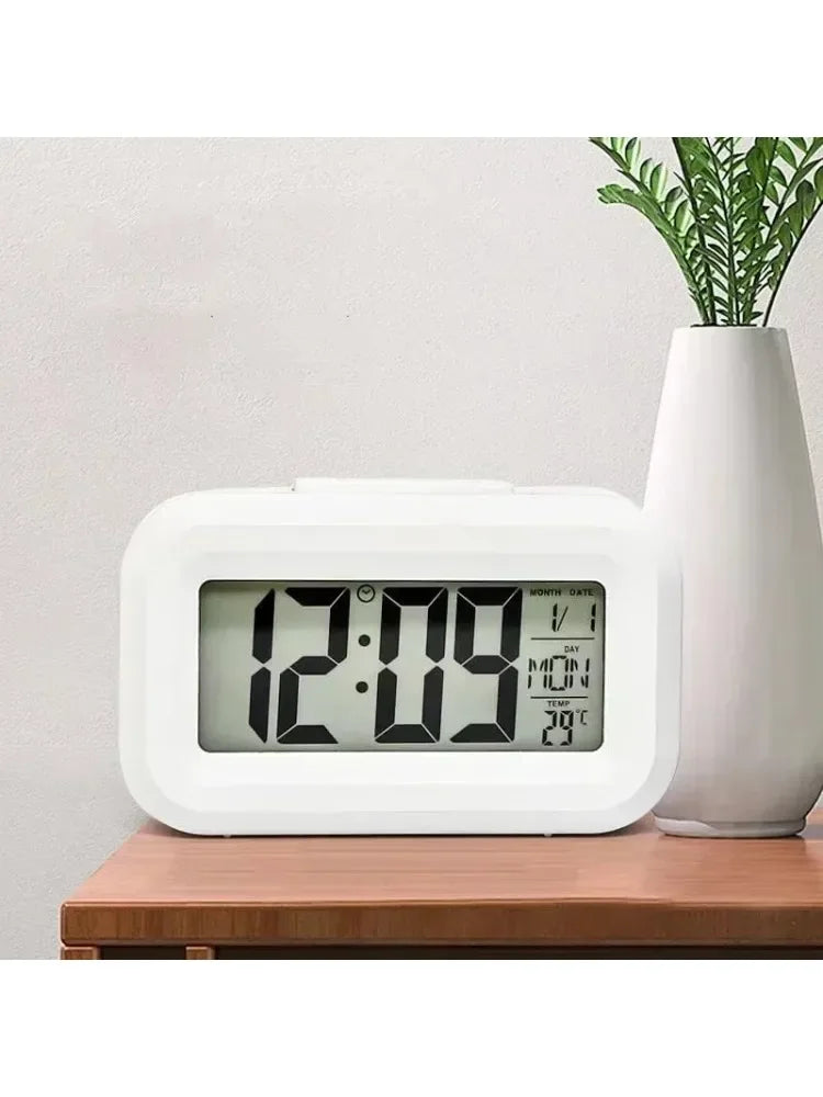 Digital väckarklocka med LED – alarm, kalender & snooze
