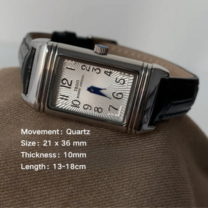 Klocka Emilia (klassisk damklocka med läderband och vattenskydd 30 m)