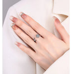 Stjärnring – snurrbar damring med mån- & stjärndetaljer