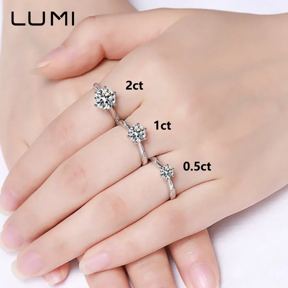 Ring i silverfärg – gnistrande sten