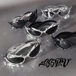 Flame Horns-briller – streetwear med svarte innfatninger og metallpigger