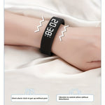 Lars-kello (elektroninen miesten kello, jossa on herätyskello, askelmittari ja ajastin)